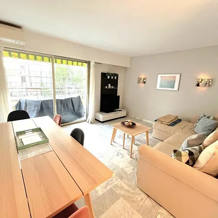 Branly 2, By Welcome To Apartamento *